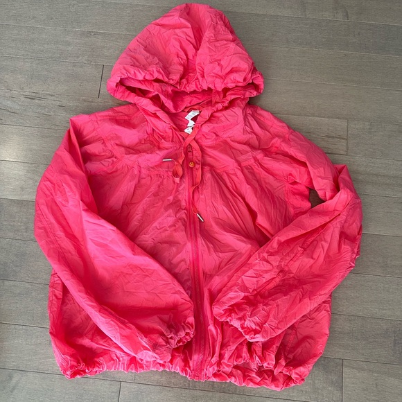 Lululemon packable rain jacket - Picture 1 of 4